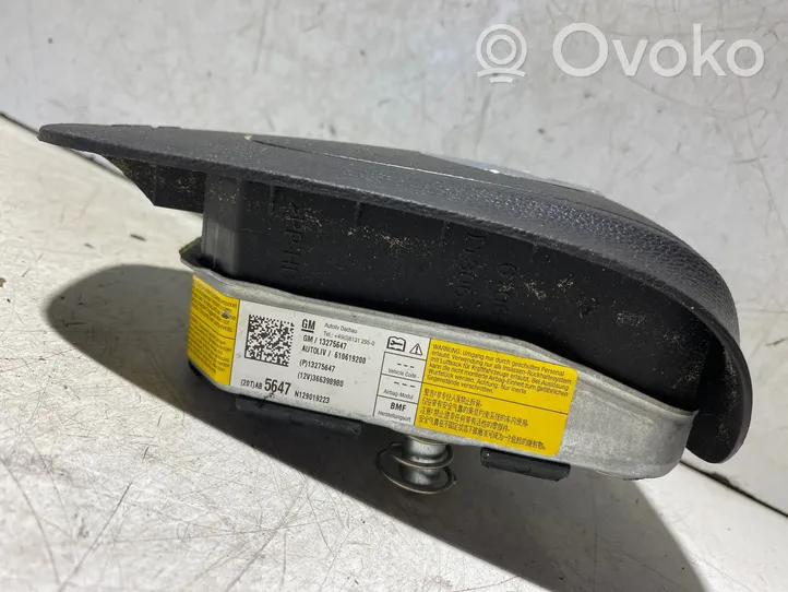 Opel Insignia A Ohjauspyörän turvatyyny 13275647