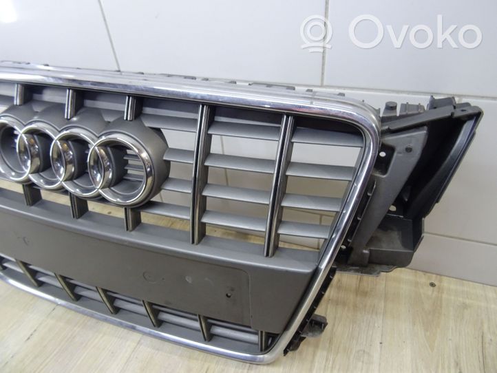 Audi A5 Griglia superiore del radiatore paraurti anteriore 8T0853651C