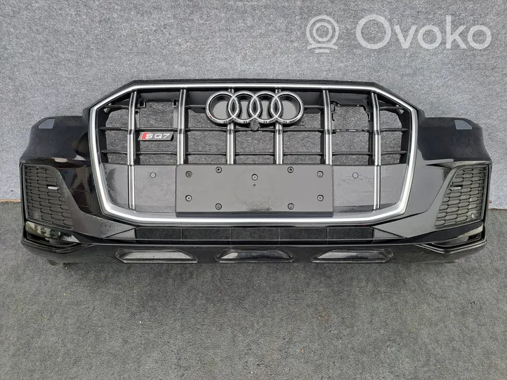 Audi SQ7 Zderzak przedni 4M0807437Q