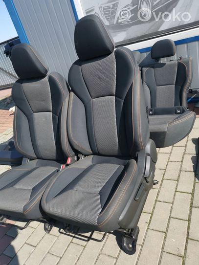 Subaru XV II Garnitures, kit cartes de siège intérieur avec porte 
