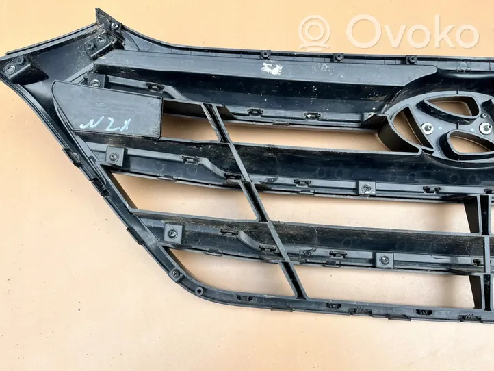 Hyundai Accent Grille de calandre avant 