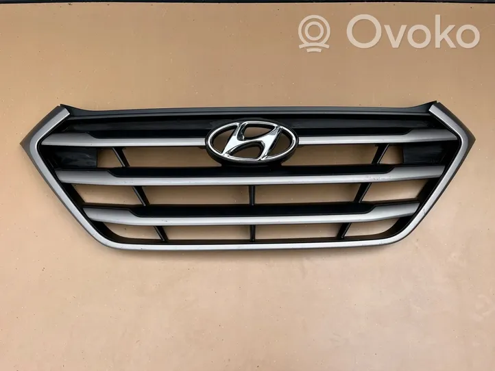 Hyundai Accent Grille de calandre avant 