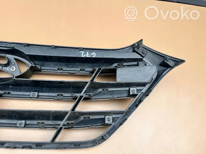 Hyundai Accent Grille de calandre avant 