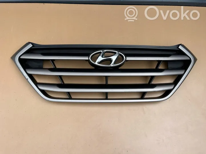 Hyundai Accent Grille de calandre avant 