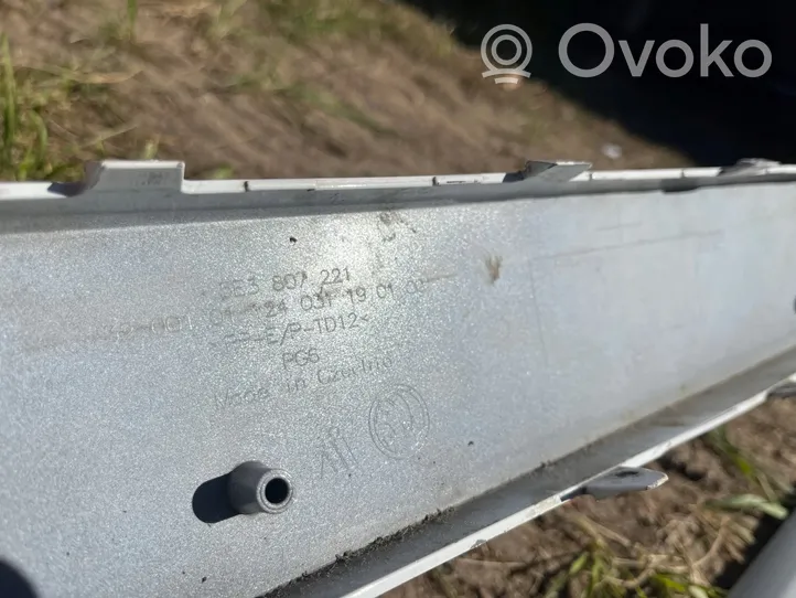 Skoda Octavia 985 Передний бампер 5E3807221
