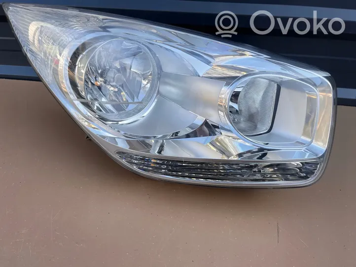 KIA Venga Headlight/headlamp 