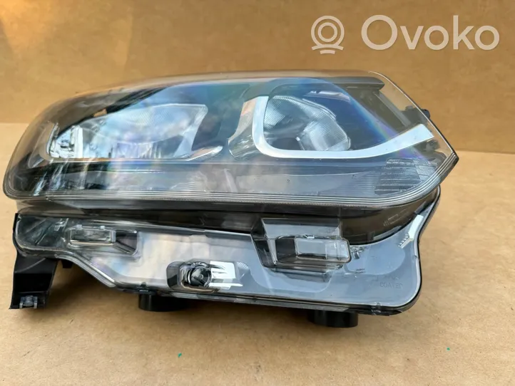 Toyota ProAce City Lampa przednia 