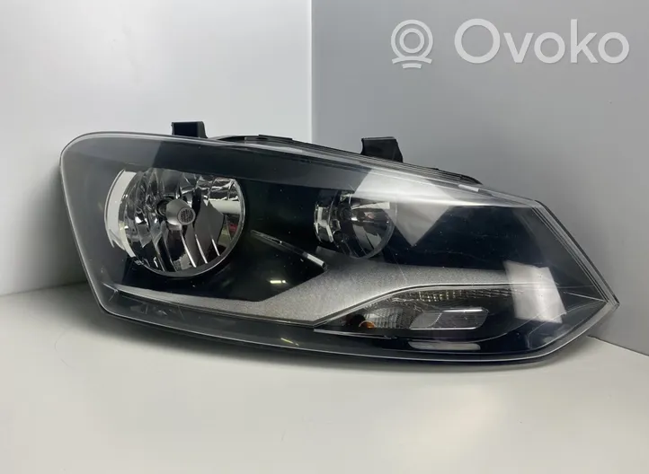 Volkswagen Polo V 6R Lampa przednia 6R1941008F