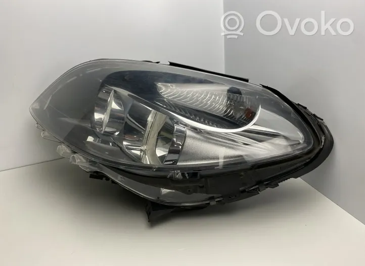 Mercedes-Benz B W246 W242 Lampa przednia 2468200161