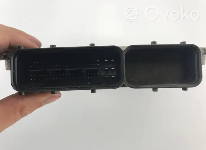 Hyundai Sonata Calculateur moteur ECU 39110-25071