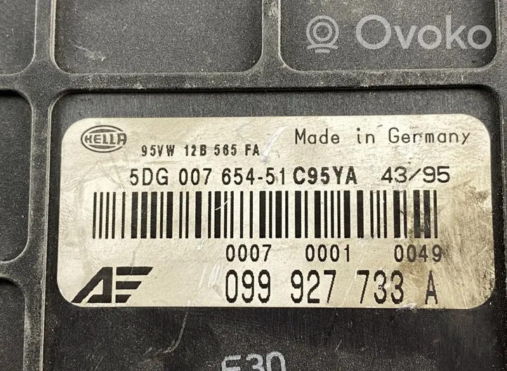 Ford Galaxy Calculateur moteur ECU 099927733A