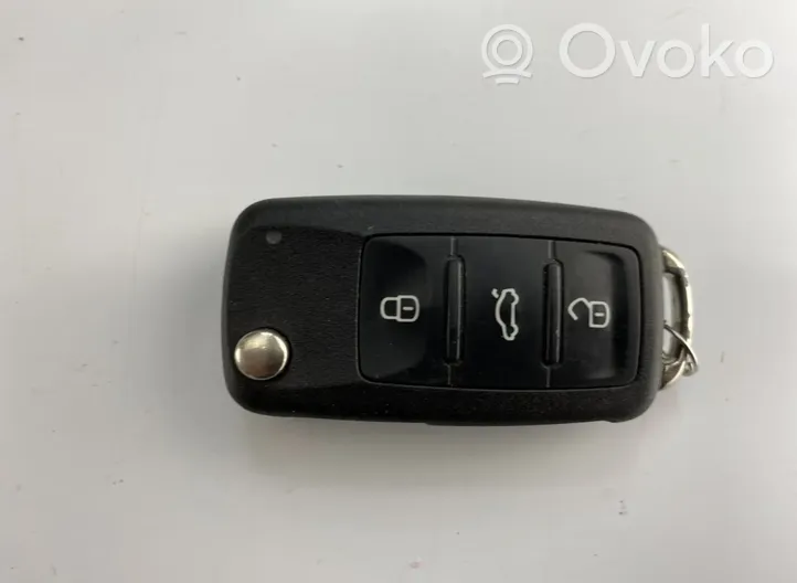 Volkswagen Golf VI Chiave/comando di accensione 5K0837202S