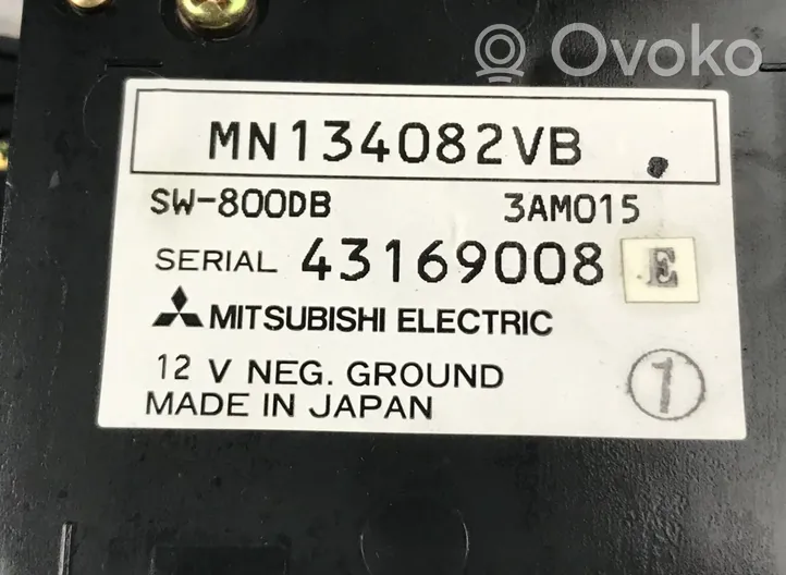 Mitsubishi Grandis Unité de contrôle climatique MN134082VB