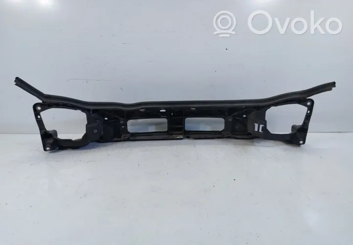 Opel Vivaro Support de radiateur sur cadre face avant 8200411916