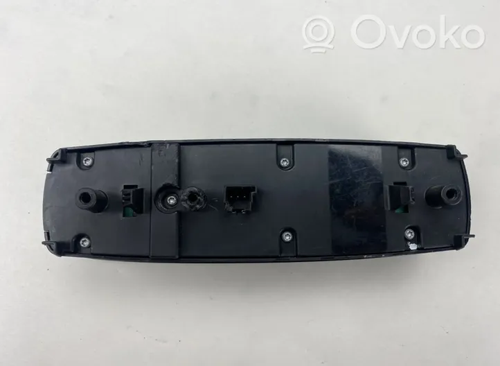 Mercedes-Benz B W245 Interruttore di controllo dell’alzacristalli elettrico A1698206710