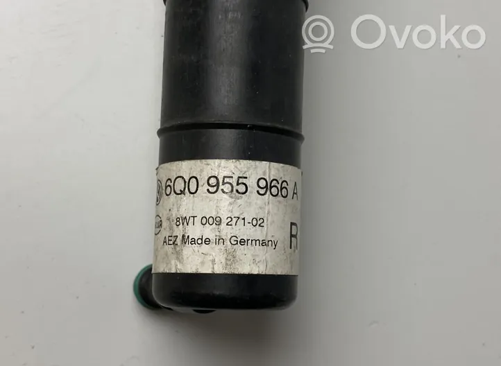 Volkswagen Polo IV 9N3 Headlight washer spray nozzle 6Q0955966A