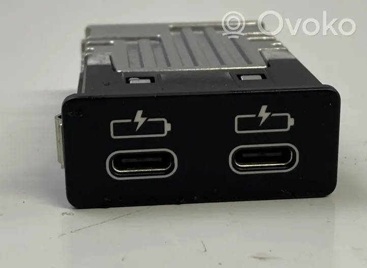 Mini Clubman F54 USB-pistokeliitin 8711938