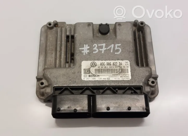 Volkswagen Touran II Calculateur moteur ECU 03C906027DA