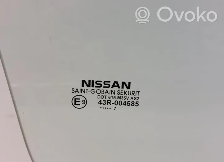 Nissan Tiida C11 Vetro del finestrino della portiera anteriore - quattro porte 80300EL000