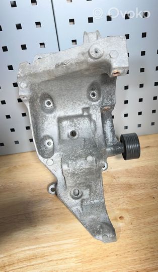 BMW 1 E81 E87 Support de générateur / alternateur 7802639