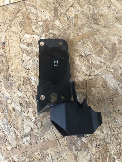 BMW 3 E90 E91 Staffa del pannello di supporto del radiatore 51647117