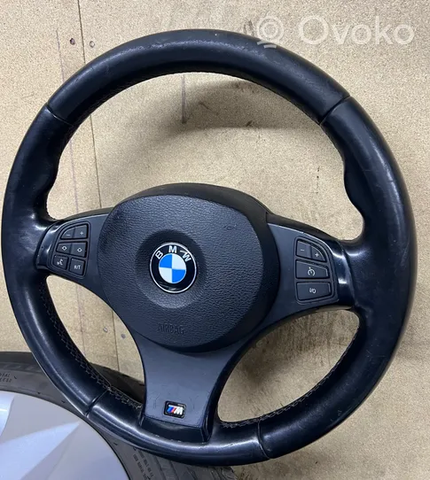 BMW X3 E83 Ohjauspyörä 