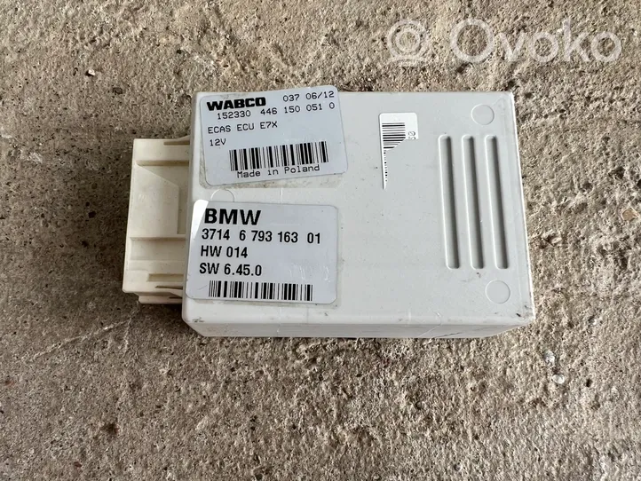 BMW X5 E70 Sterownik / Moduł tylnego zawieszenia pneumatycznego 6793163