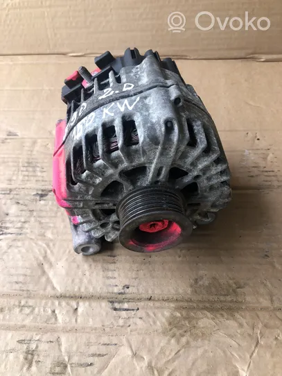 BMW 3 E90 E91 Generator/alternator 7802261