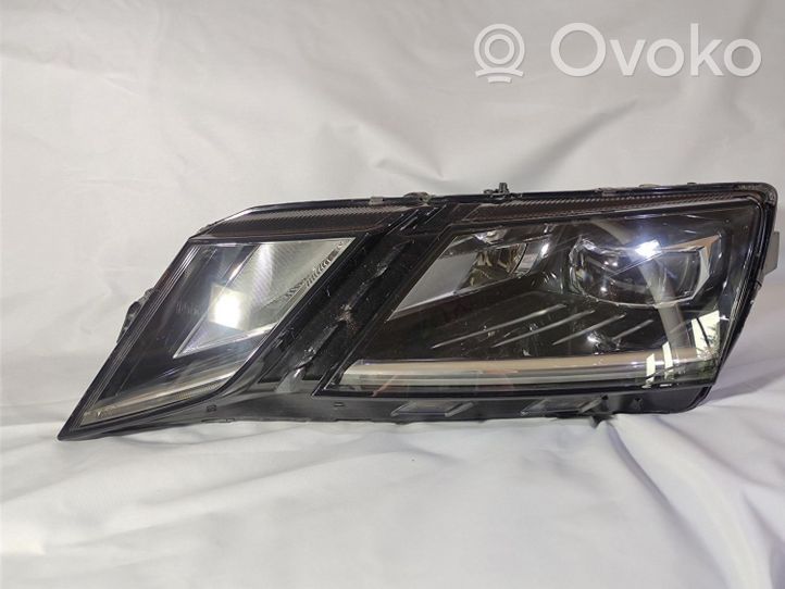 Skoda Octavia Mk3 (5E) Lampa przednia 5E2941017F