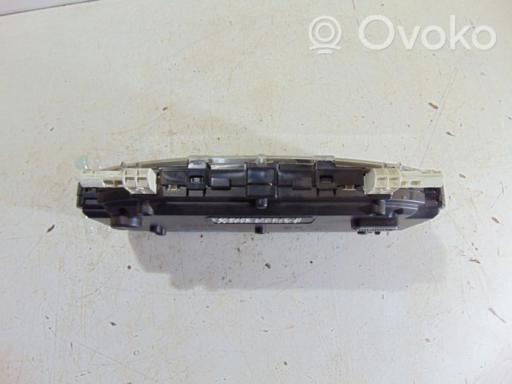 Renault Kangoo II Compteur de vitesse tableau de bord P8200796013