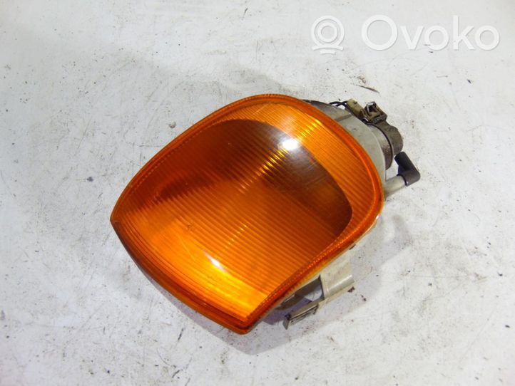 Volkswagen Polo V 6R Front indicator light 