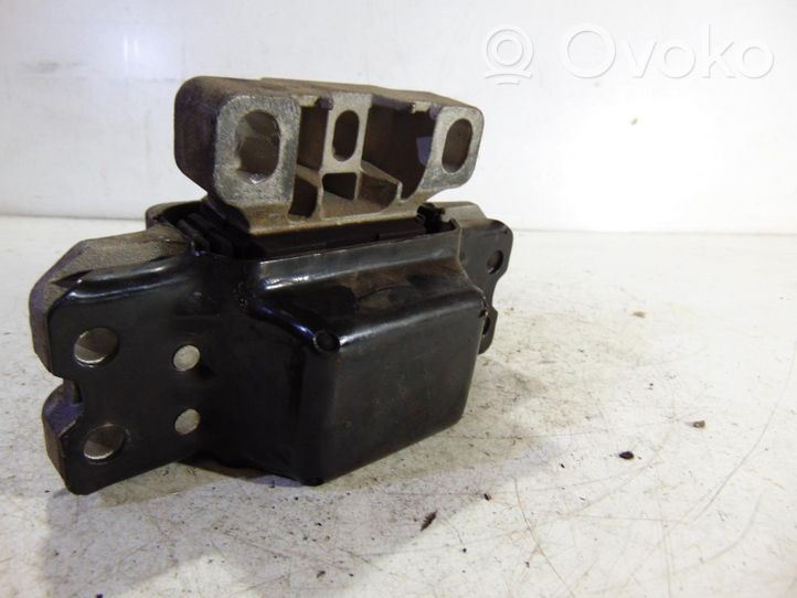 Volkswagen Golf VIII Supporto di montaggio scatola del cambio 1K0199555M