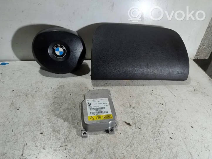 BMW X3 E83 Oro pagalvių komplektas 