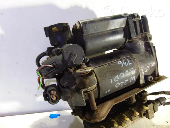 Mercedes-Benz S W220 Air suspension compressor/pump 2203200104