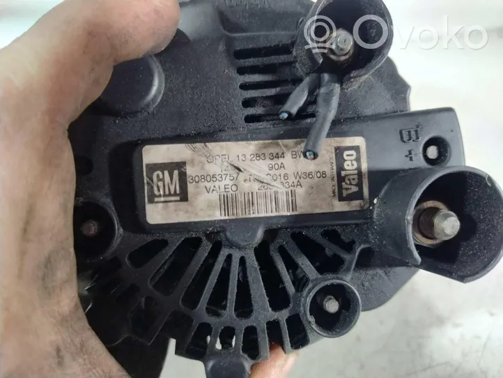 Opel Astra H Alternator 13283344