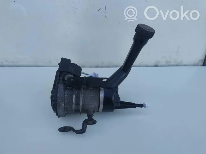 Citroen Berlingo Power steering pump 9670700480