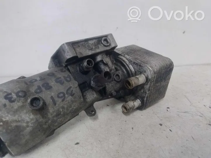 Audi A3 S3 8P Radiateur d'huile moteur 045115389C