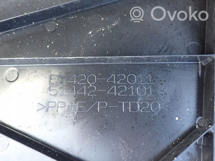 Toyota RAV 4 (XA50) Moottorin alustan välipohjan roiskesuoja 5142042011