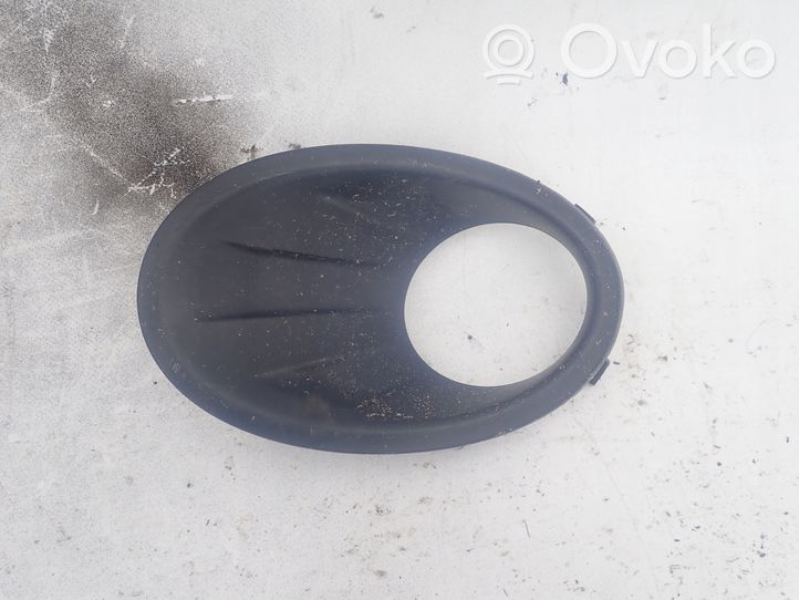 Nissan Qashqai Front fog light trim/grill 