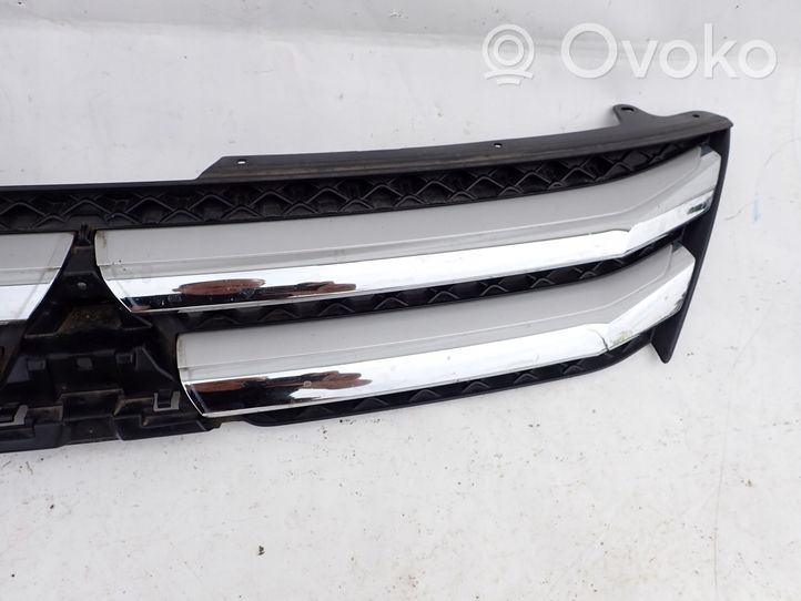 Mitsubishi Eclipse Cross Grille calandre supérieure de pare-chocs avant 7450B072