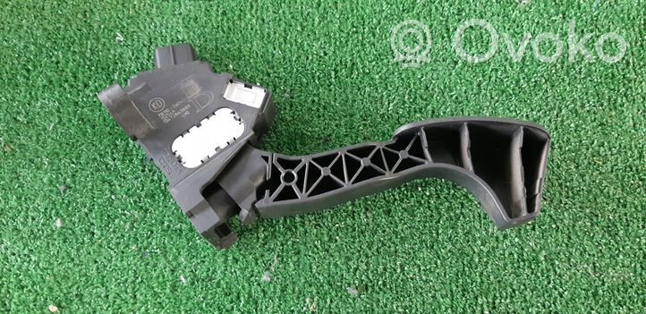 Toyota RAV 4 (XA40) Pedale dell’acceleratore 781100W040