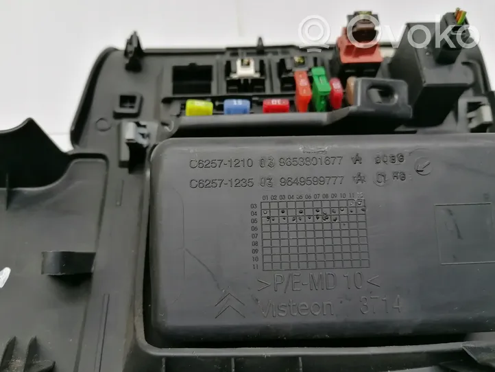 Citroen C4 I Panelės apdaila 9653801677