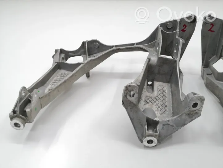 Porsche Cayman 981 Autres pièces de suspension arrière 98133115106