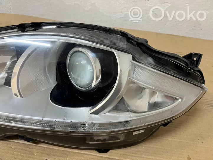 Jaguar XJ X351 Faro delantero/faro principal AW9313W030AD