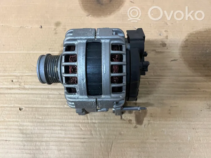 Volkswagen Golf VIII Generatore/alternatore 05L903026N