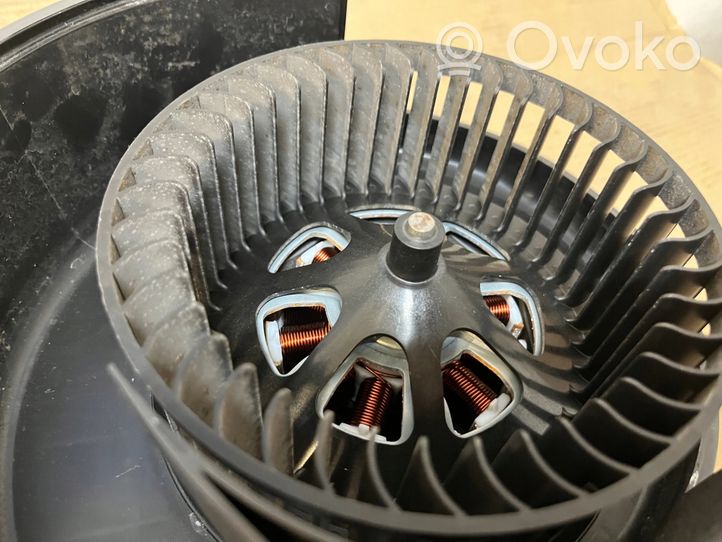 BMW 3 G20 G21 Ventola riscaldamento/ventilatore abitacolo T38256B