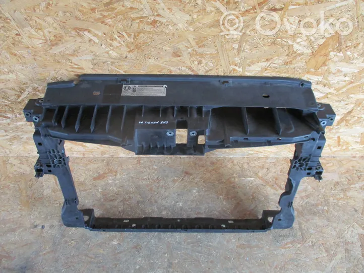 Volkswagen Tiguan Staffa del pannello di supporto del radiatore 5N0805594F