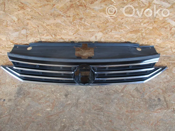 Volkswagen PASSAT B8 Grille calandre supérieure de pare-chocs avant 3G0853651BL