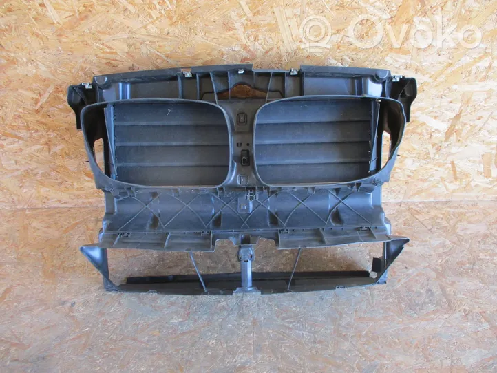 BMW 5 F10 F11 Halterung Schlossträger Frontträger Frontmaske 227931-15