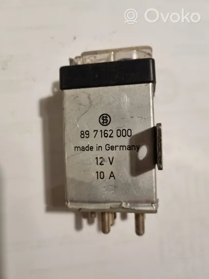 Mercedes-Benz E W124 Other relay 897162000